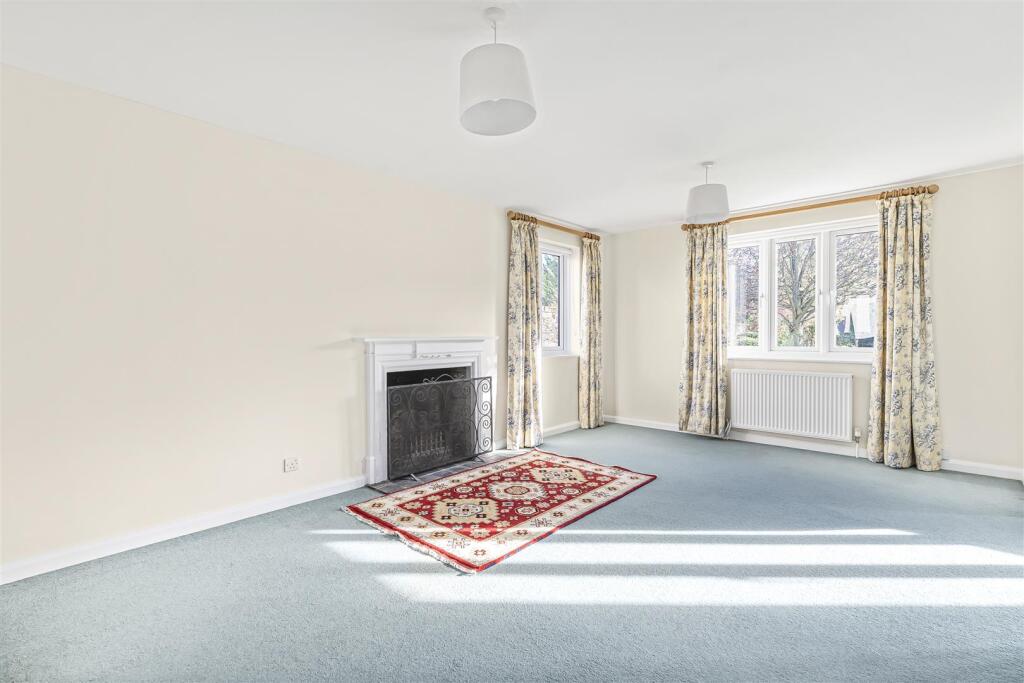 House in Cambridge - More