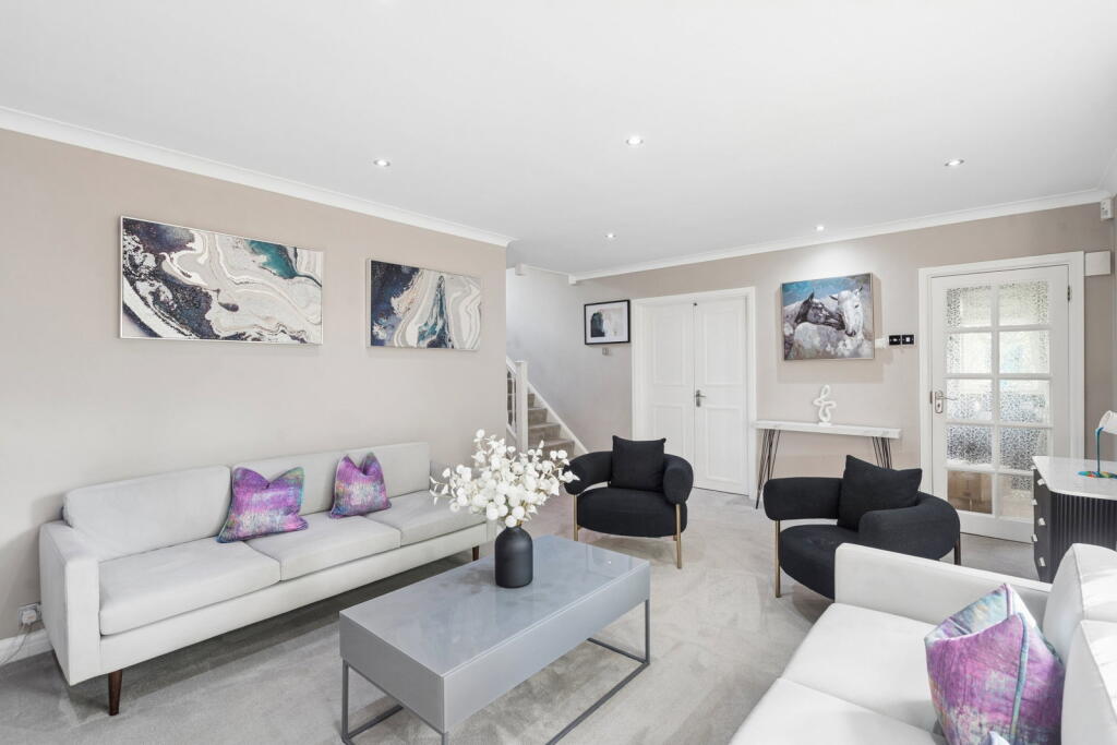 House in Harrow - View 4