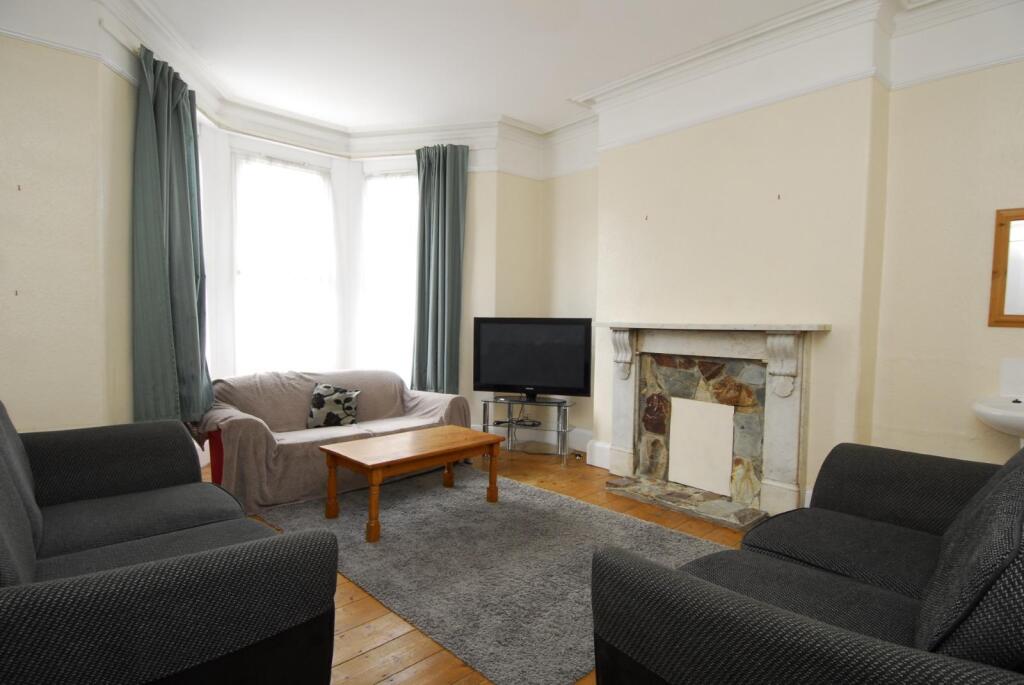 House in Plymouth - View 3
