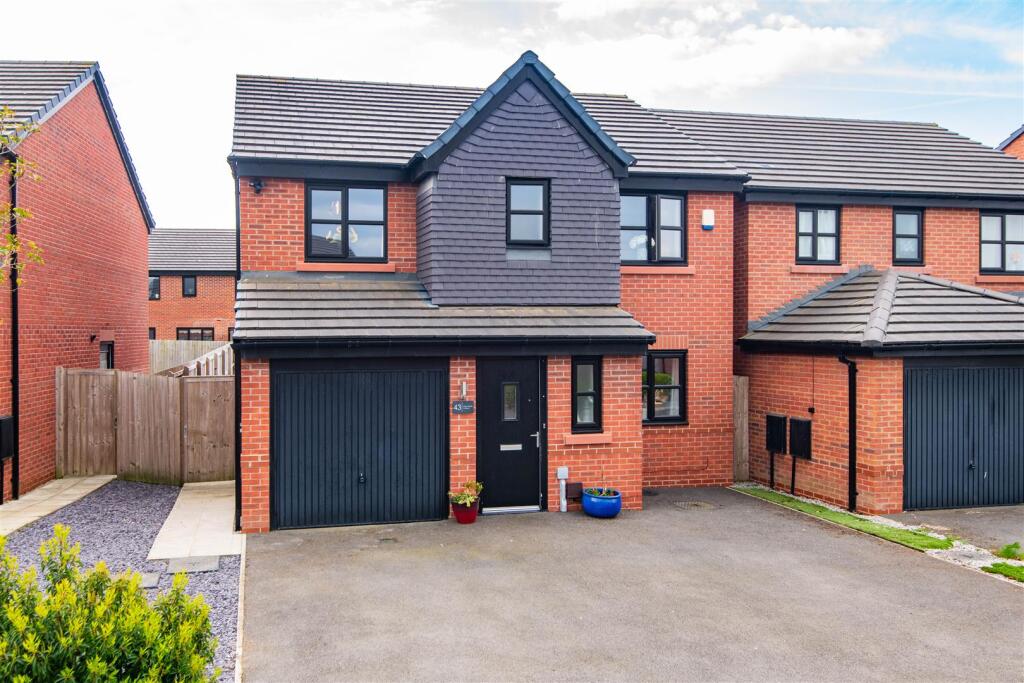 Main image of property: Grey Gables Avenue, Bamber Bridge, Preston