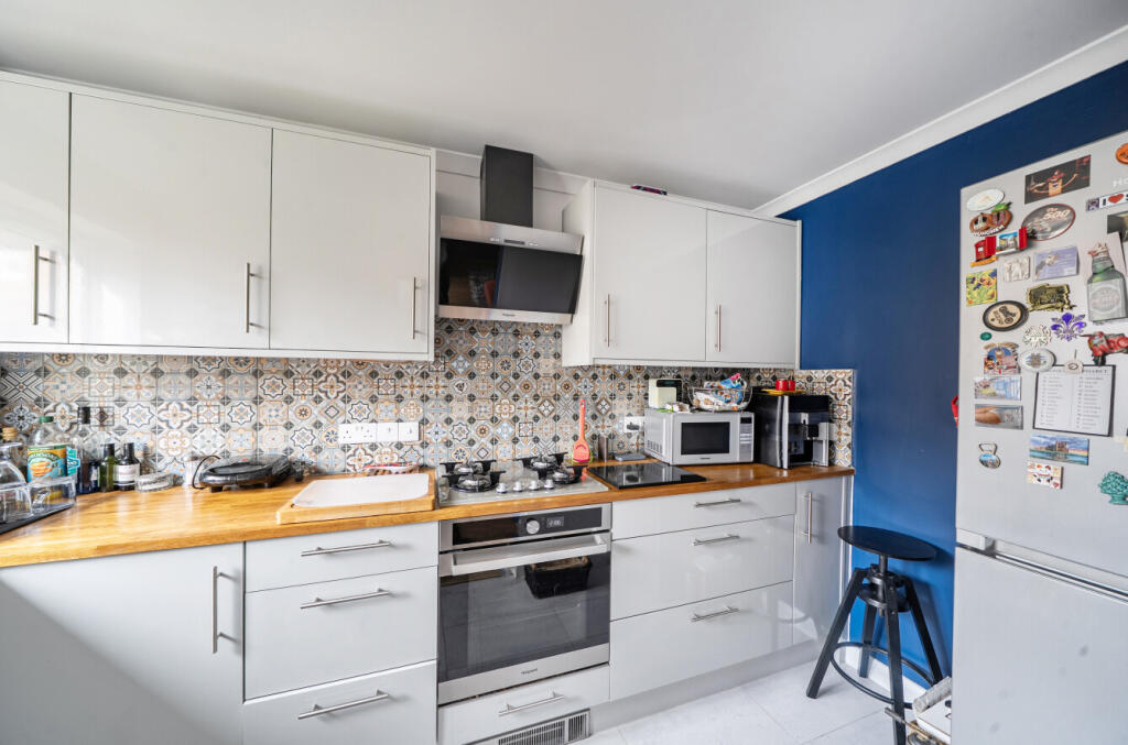 Apartment in Southampton, Nursling and Rownhams - View 2