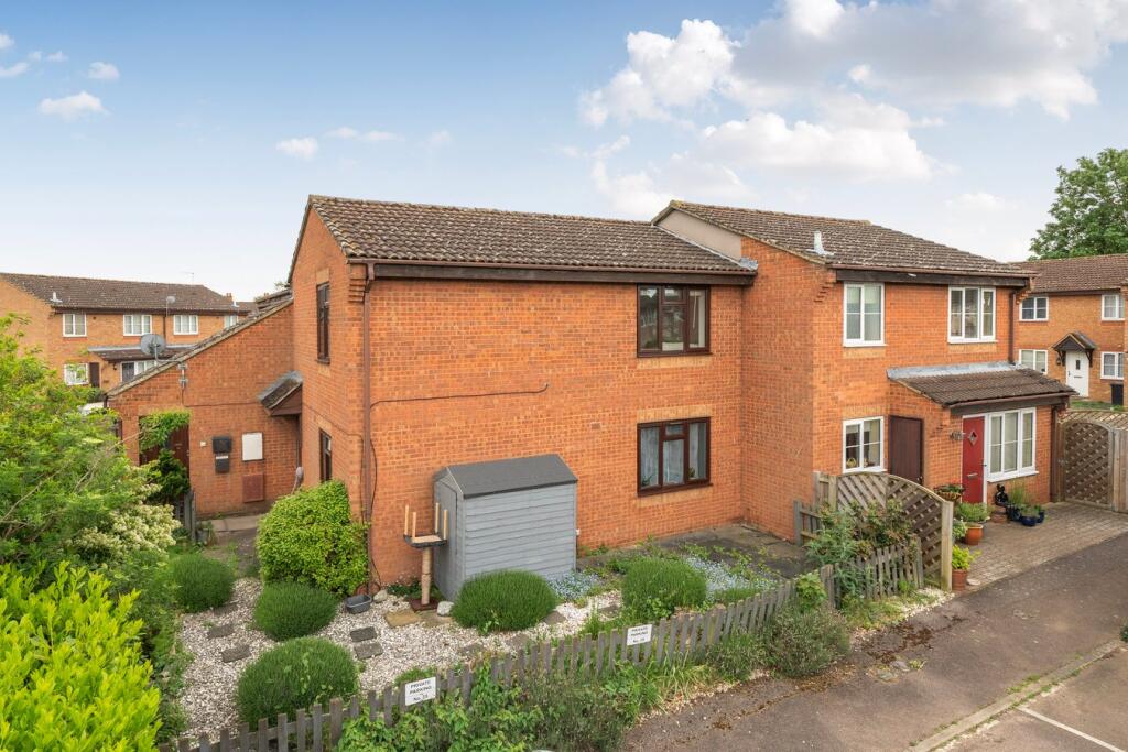 Main image of property: Upperstone Close, Stotfold, SG5