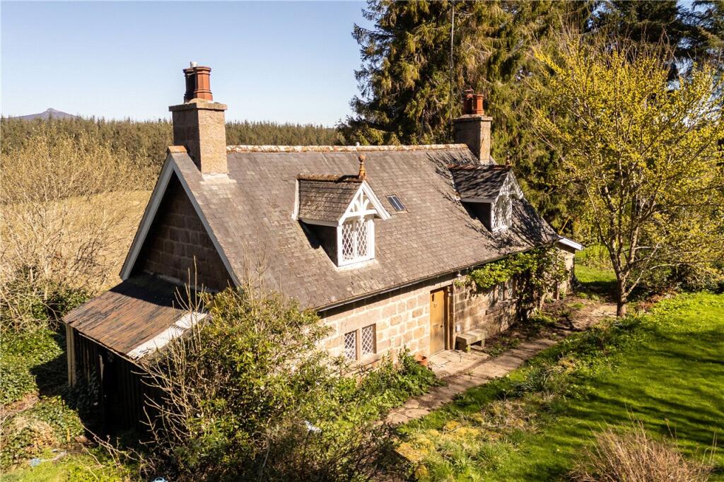 Moss-Side Cottage Of Coullie, Kemnay, Inverurie, Aberdeenshire, AB51 - View 3