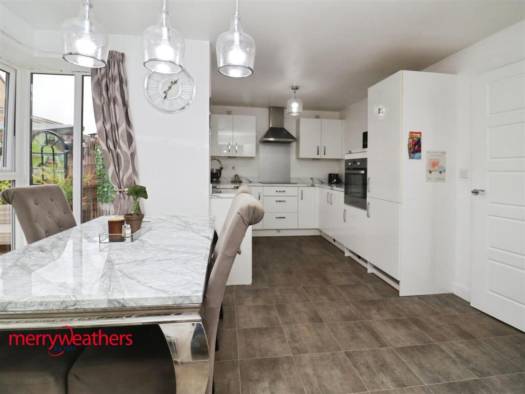Levett Drive, Thurcroft, Rotherham photo 2