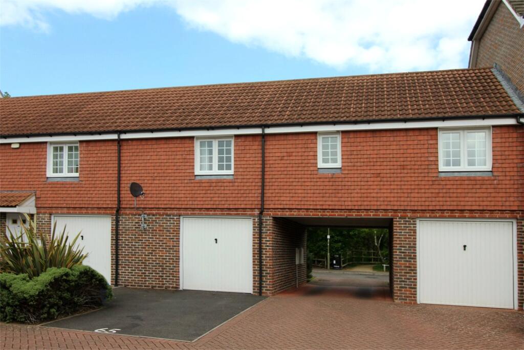 Apartment in Rushmoor, North Town - More