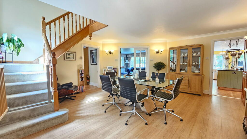 Knowl Hill, Kingsclere, RG20 4NY photo 4