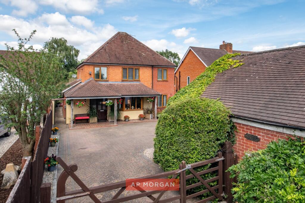 Main image of property: Worcester Road, Wychbold, Droitwich, Worcestershire, WR9