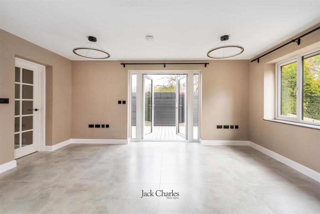 House in Sevenoaks - View 4