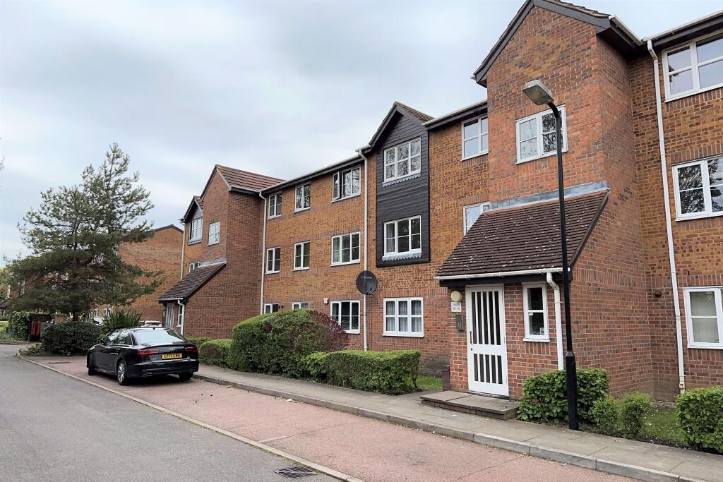 Main image of property: Stevenson Close, New Barnet, Herts, EN5