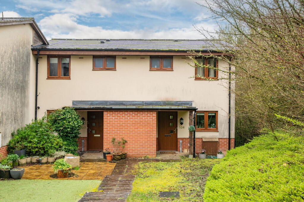 Main image of property: Foxdown, RG25 3JQ