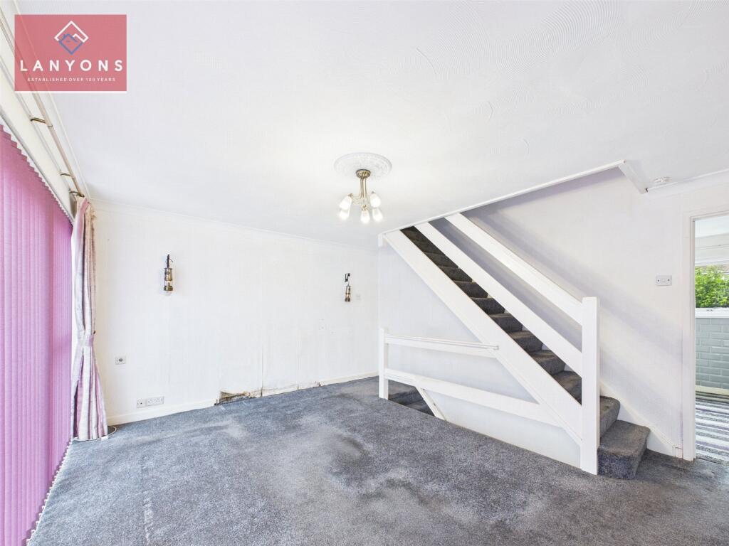 House in Porth - View 3