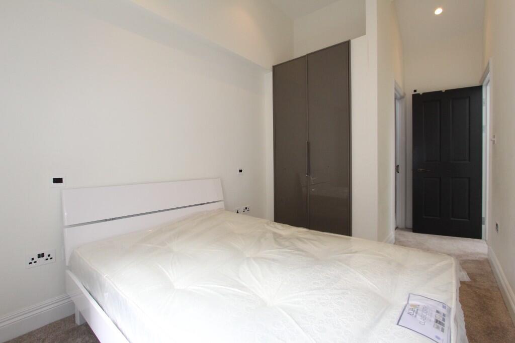 3 bedroom mews property for rent
