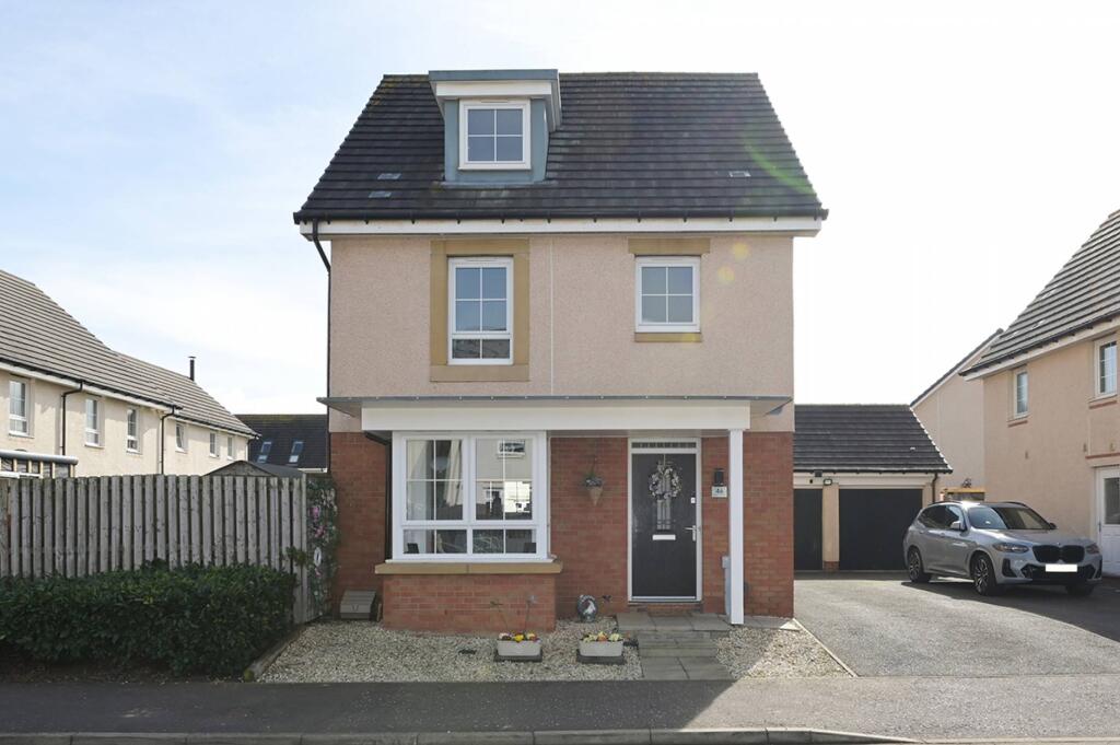Main image of property: 46 Doctor Gracie Drive, Edinburgh, Prestonpans, EH32 9GQ