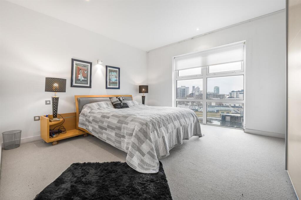 Apartment in Cardiff - View 2