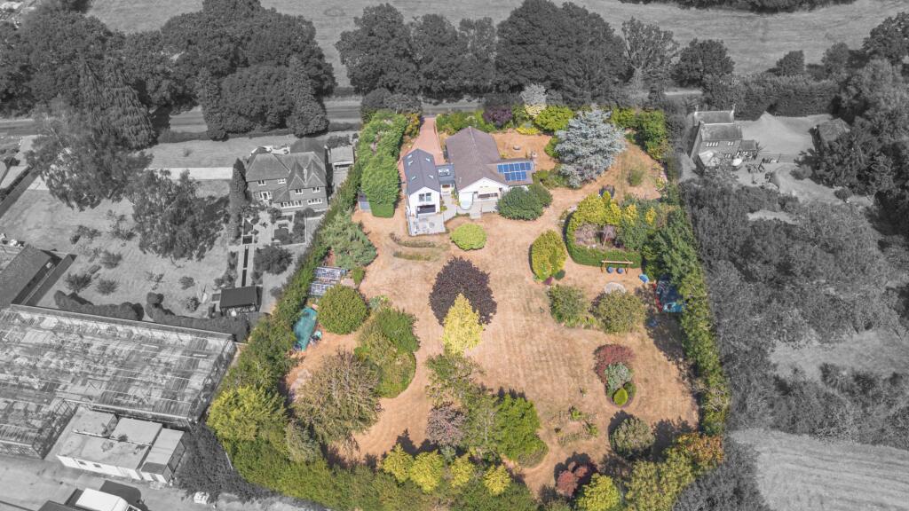 Table Oak Lane, Kenilworth, CV8