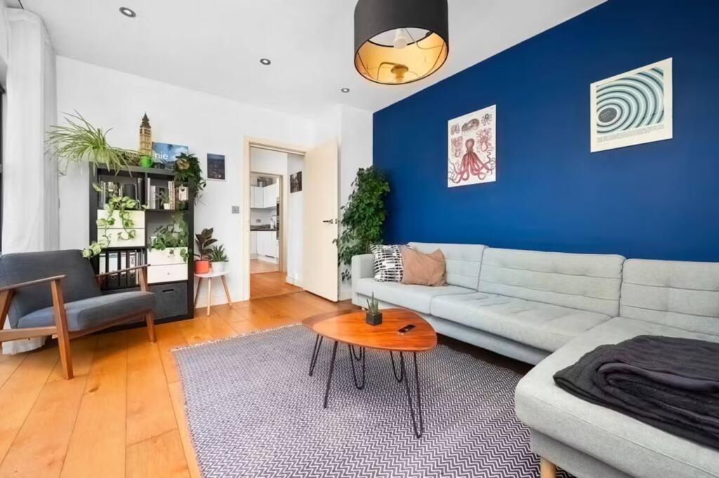 Main image of property: Damien Street, London, E1