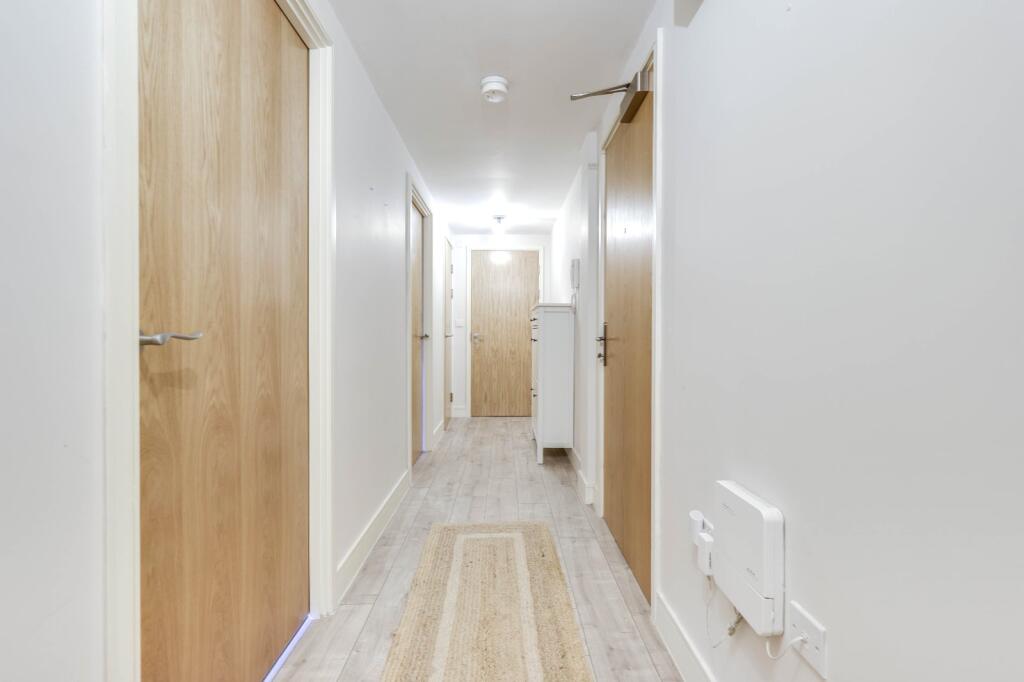 Additional image 11 of Waterside View, Harrogate Road, Bradford, West Yorkshire, BD10