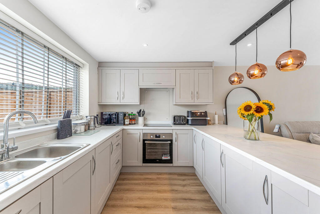 House in Weston-super-Mare, Oldmixon - View 3