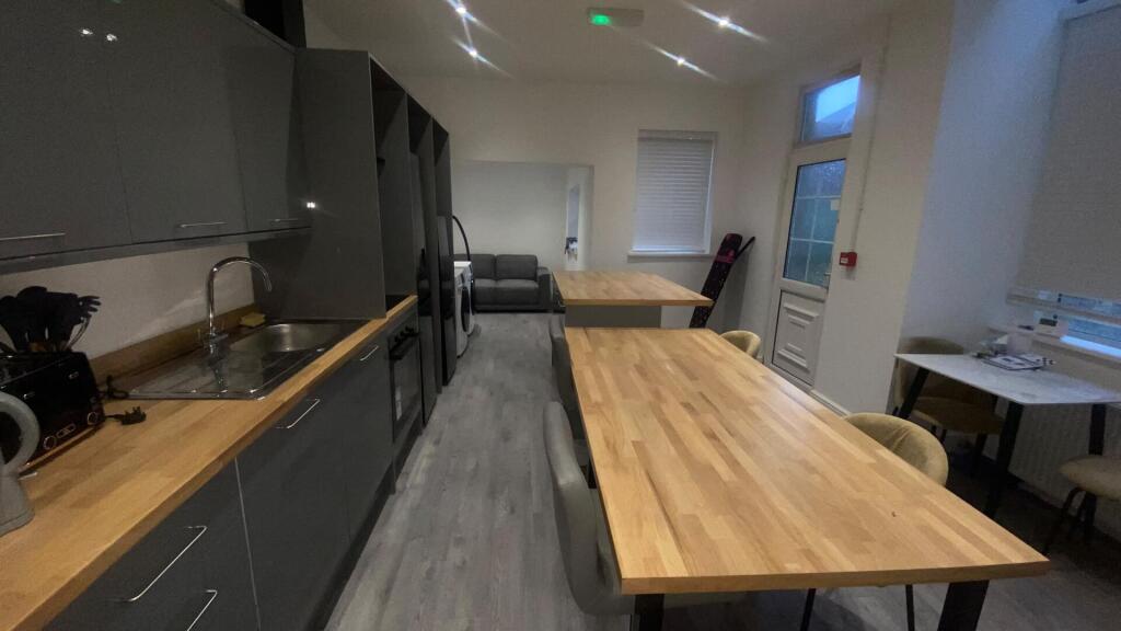House in Manchester - View 2
