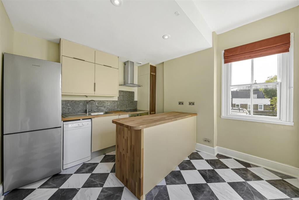 Apartment in London, Steele's Village, Belsize Park - View 3