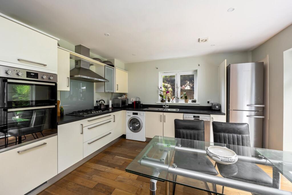 House in Tonbridge - View 2