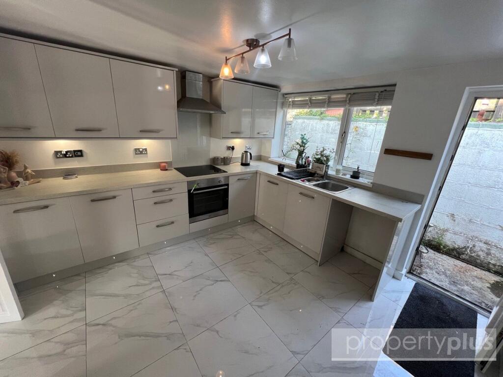 Cornwall Road, Tonypandy, Rhondda Cynon Taff, CF40 - View 6