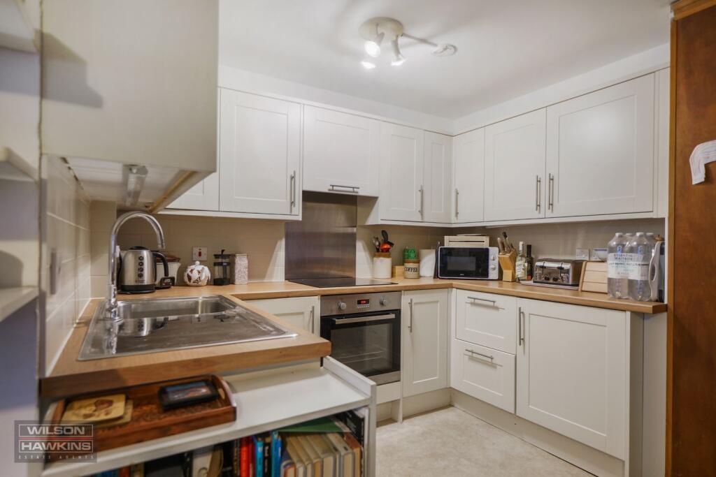 Apartment in London - More