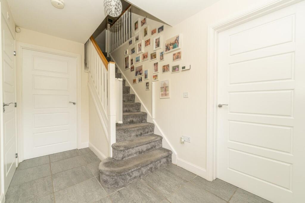 House in Cannock Chase, Pye Green, Hednesford - More