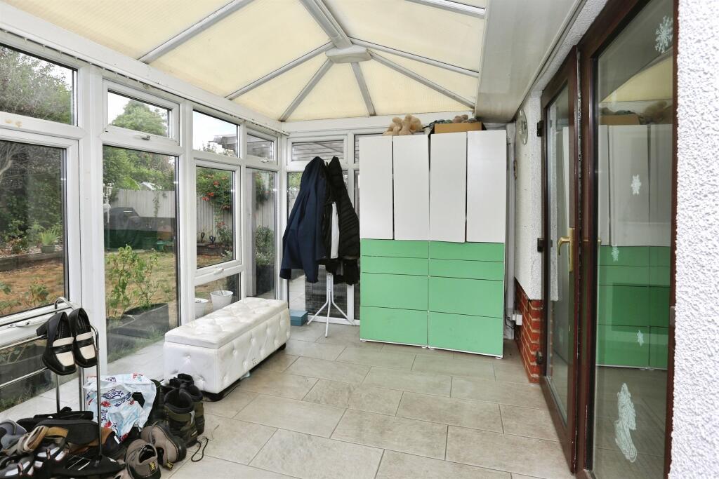 House in Eastleigh, Hound - View 5