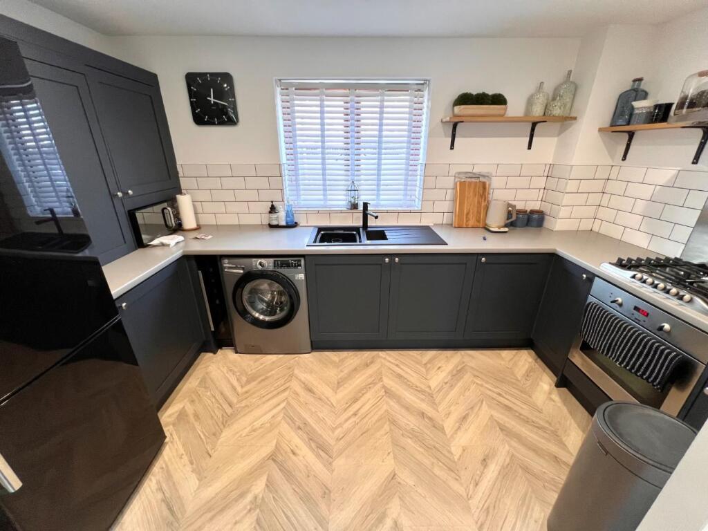 Apartment in Northampton, Dallington - View 3