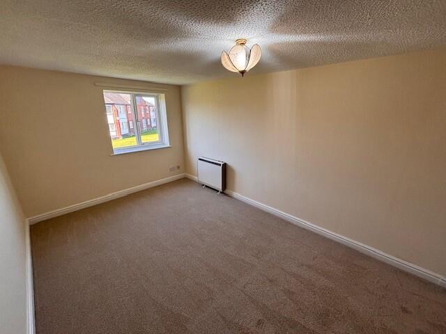 Apartment in Preston - More