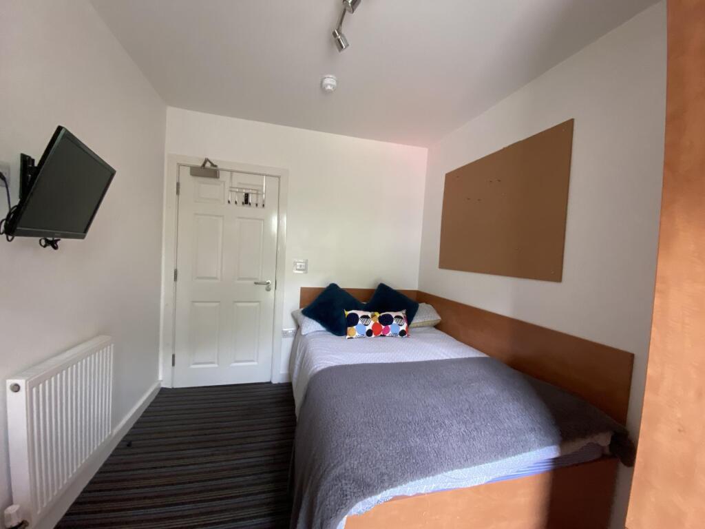 Apartment in Liverpool - View 3