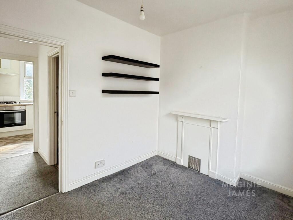 Apartment in Cardiff, Adamsdown - View 3