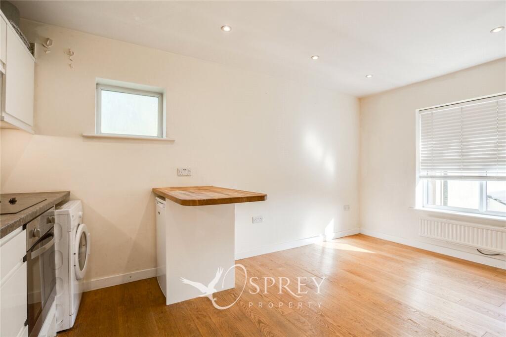 Apartment in Leeds, West Yorkshire - More