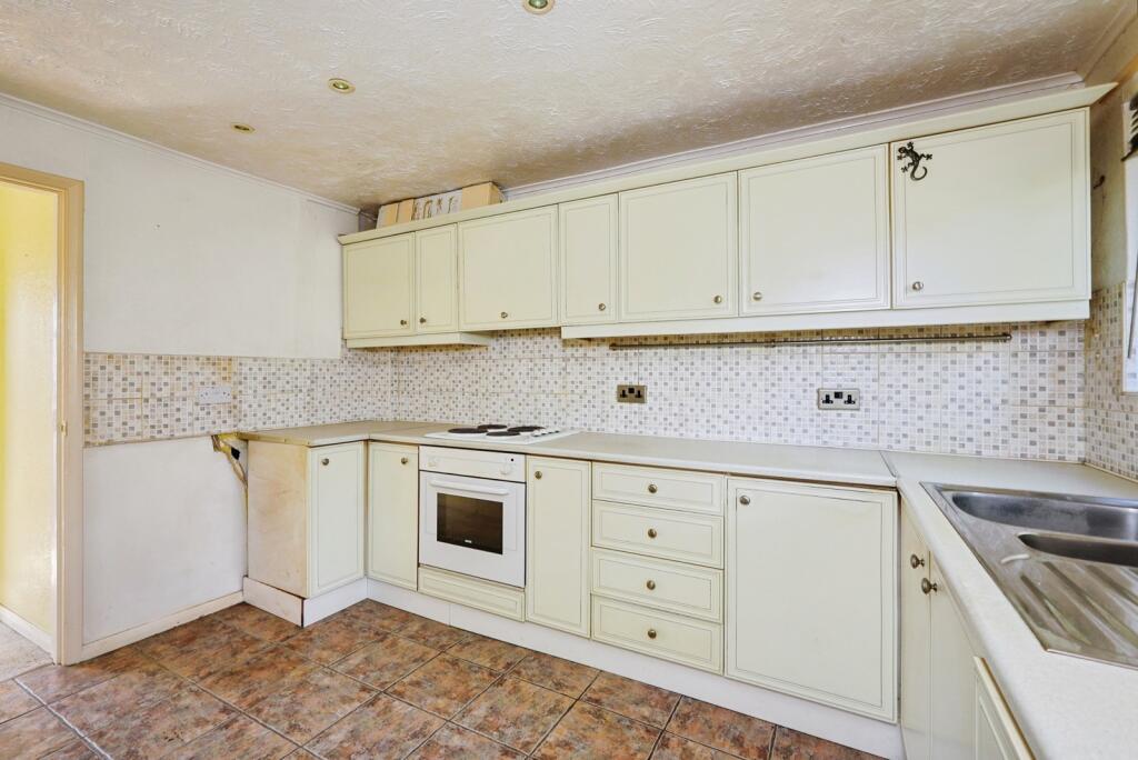 Old Folkestone Road, Dover, Kent, CT17 - View 5
