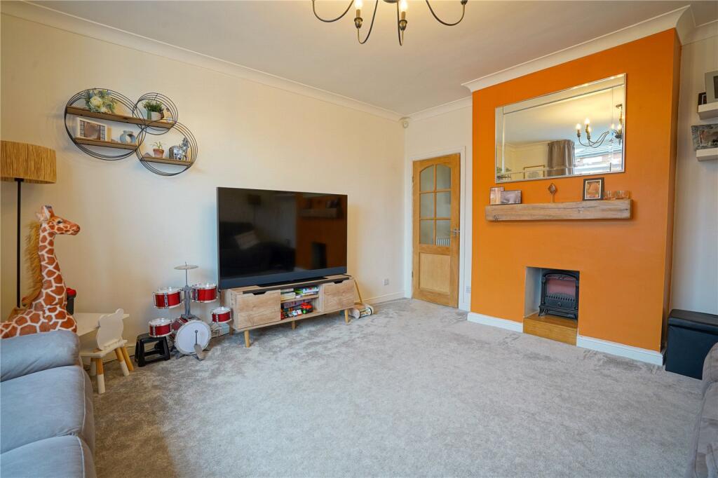 Rosemary Road, Wickersley, Rotherham, South Yorkshire, S66 photo 3