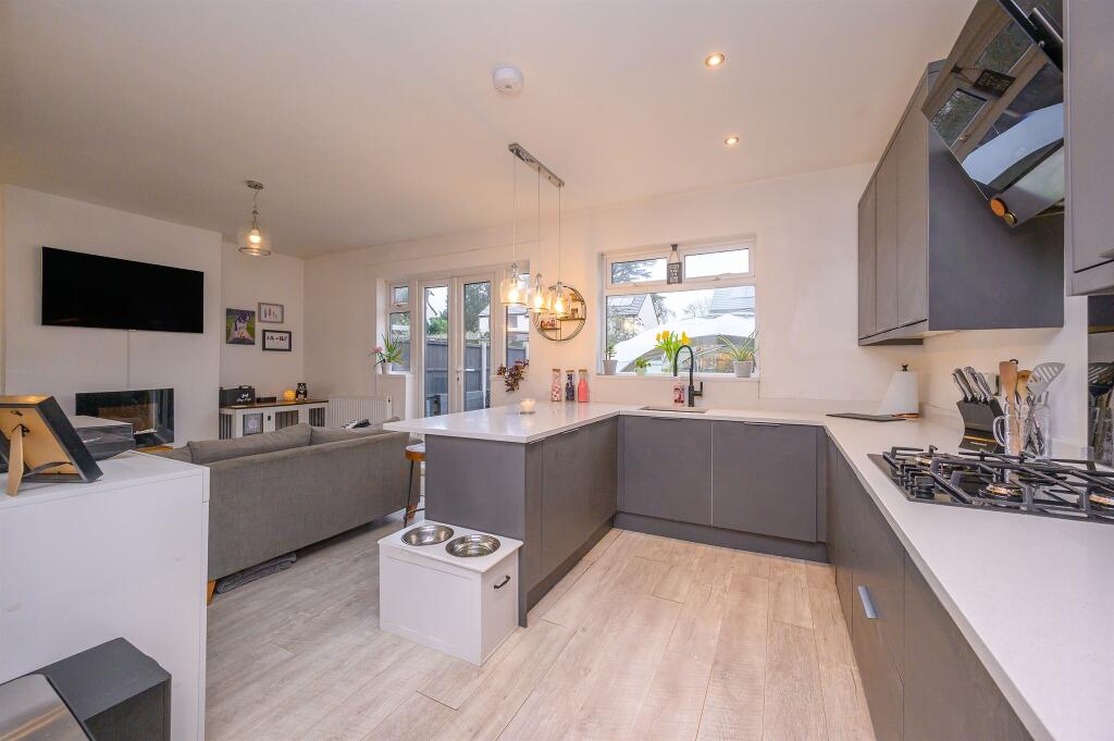 House in Desborough, North Northamptonshire - View 2