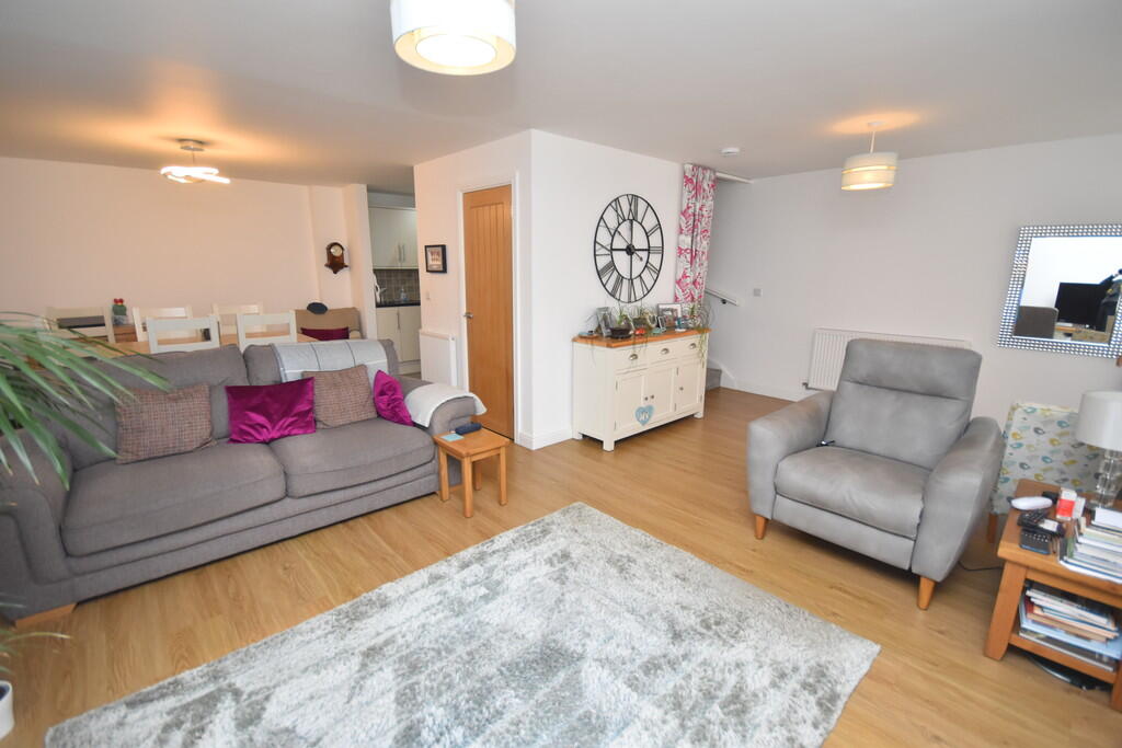 House in Whitchurch - View 4