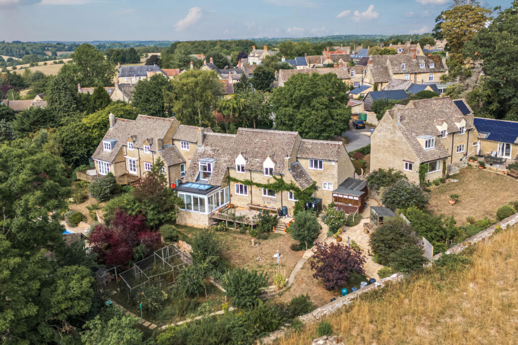 Main image of property: Walnut Close, Wootton, Woodstock, OX20