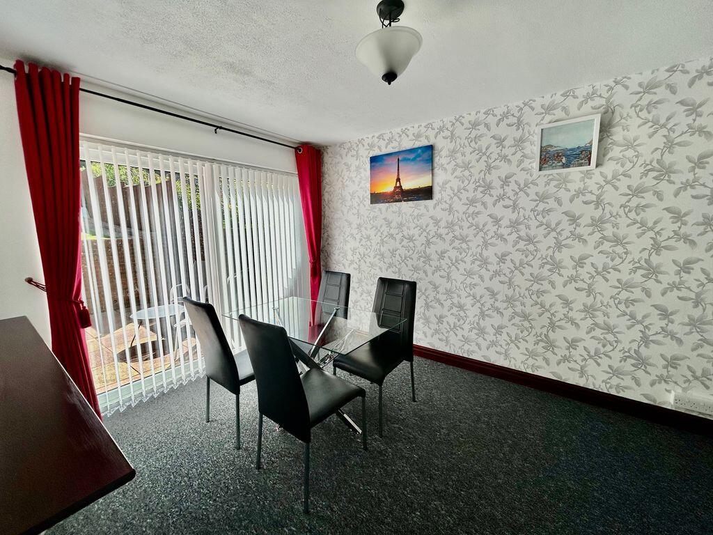 Coombe Drive, Cinderford photo 5