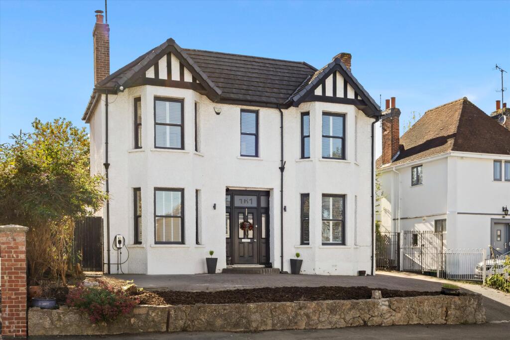 Main image of property: London Road, Cheltenham, Gloucestershire GL52