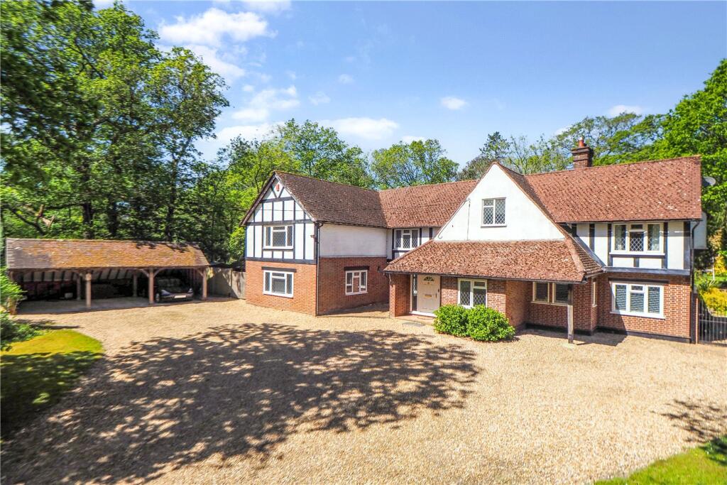 Main image of property: Hensting Lane, Fishers Pond, Eastleigh, Hampshire, SO50