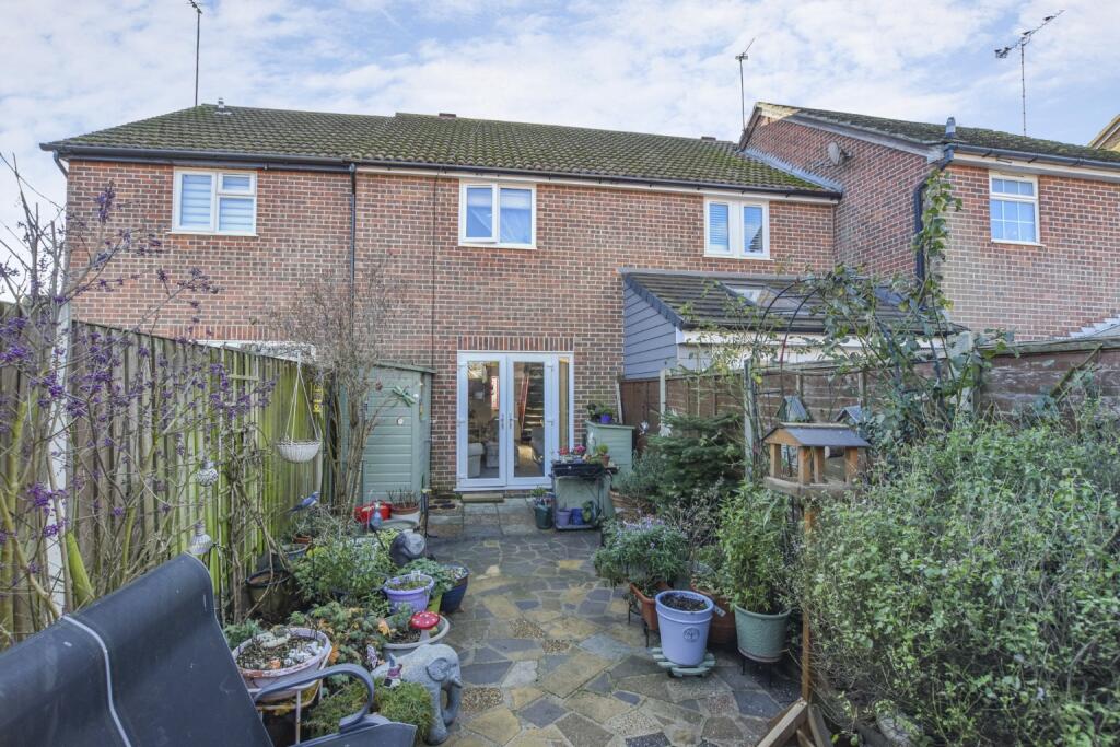 Sanderling Gardens, Heybridge photo 3