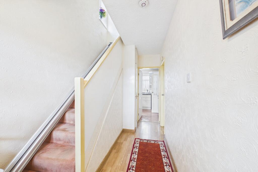 Kelmscott Crescent, Leeds, West Yorkshire, LS15 photo 4