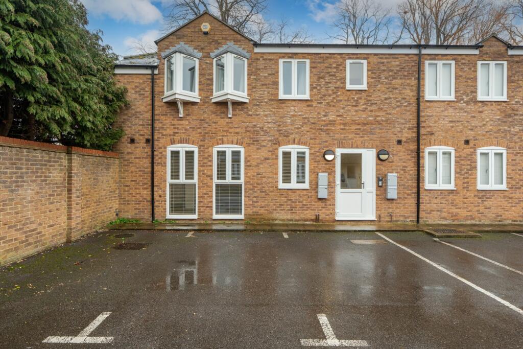 Main image of property: Lyne Road, Kidlington, Oxfordshire, OX5
