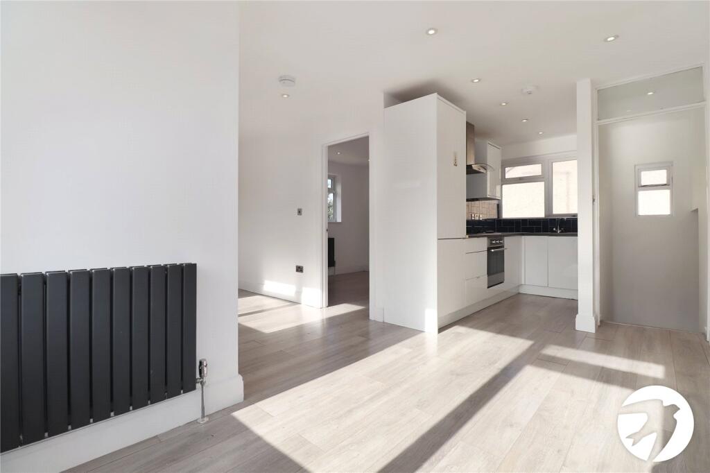 Apartment in Dartford - View 3