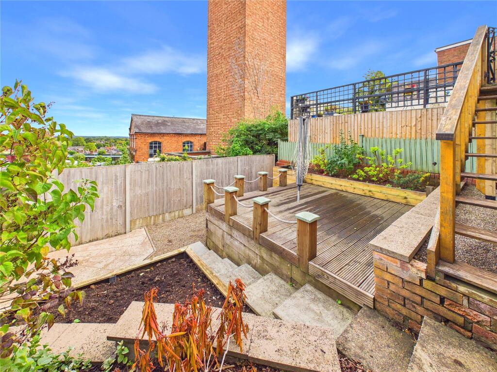 House in Malvern Hills, Malvern Link, Malvern - More