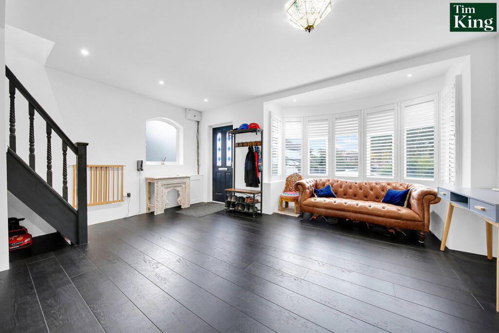 House in London - View 5