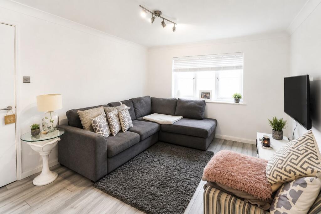 Apartment in London, Collier's Wood - More