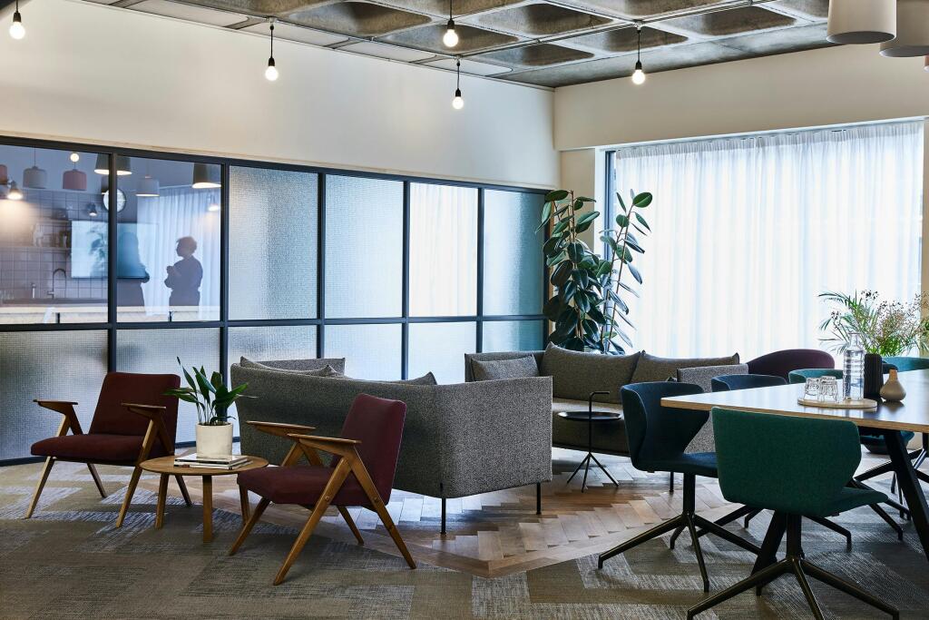Lounge.jpg